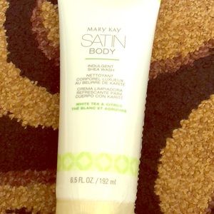 MaryKay Satin Body Indulgent Shea Wash